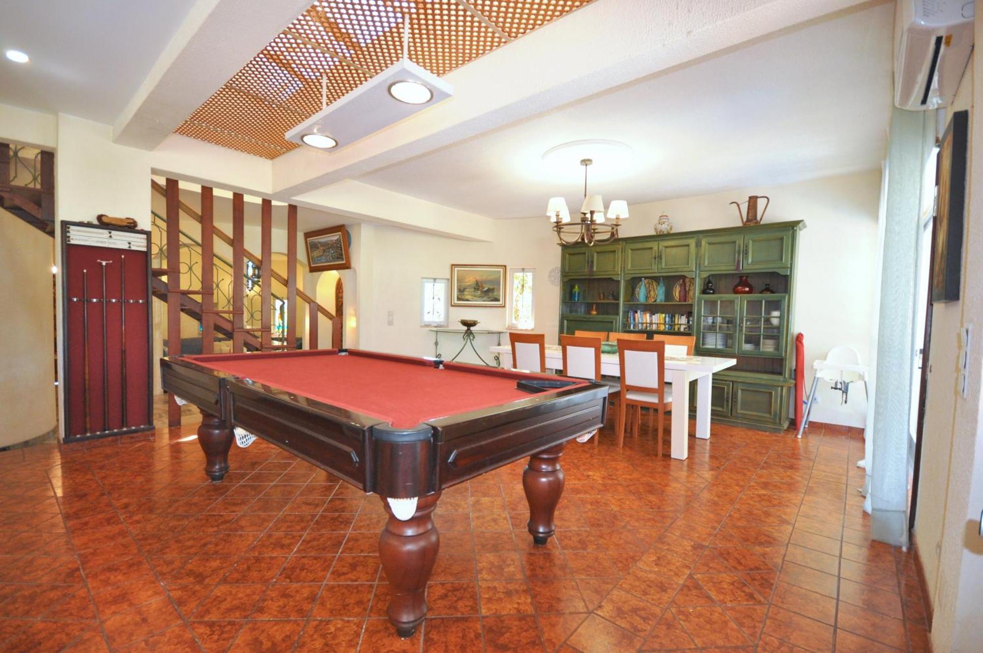 Walking Distance To The Centre - Snooker Table - Private Pool - 5 Bedrooms Quarteira Zewnętrze zdjęcie